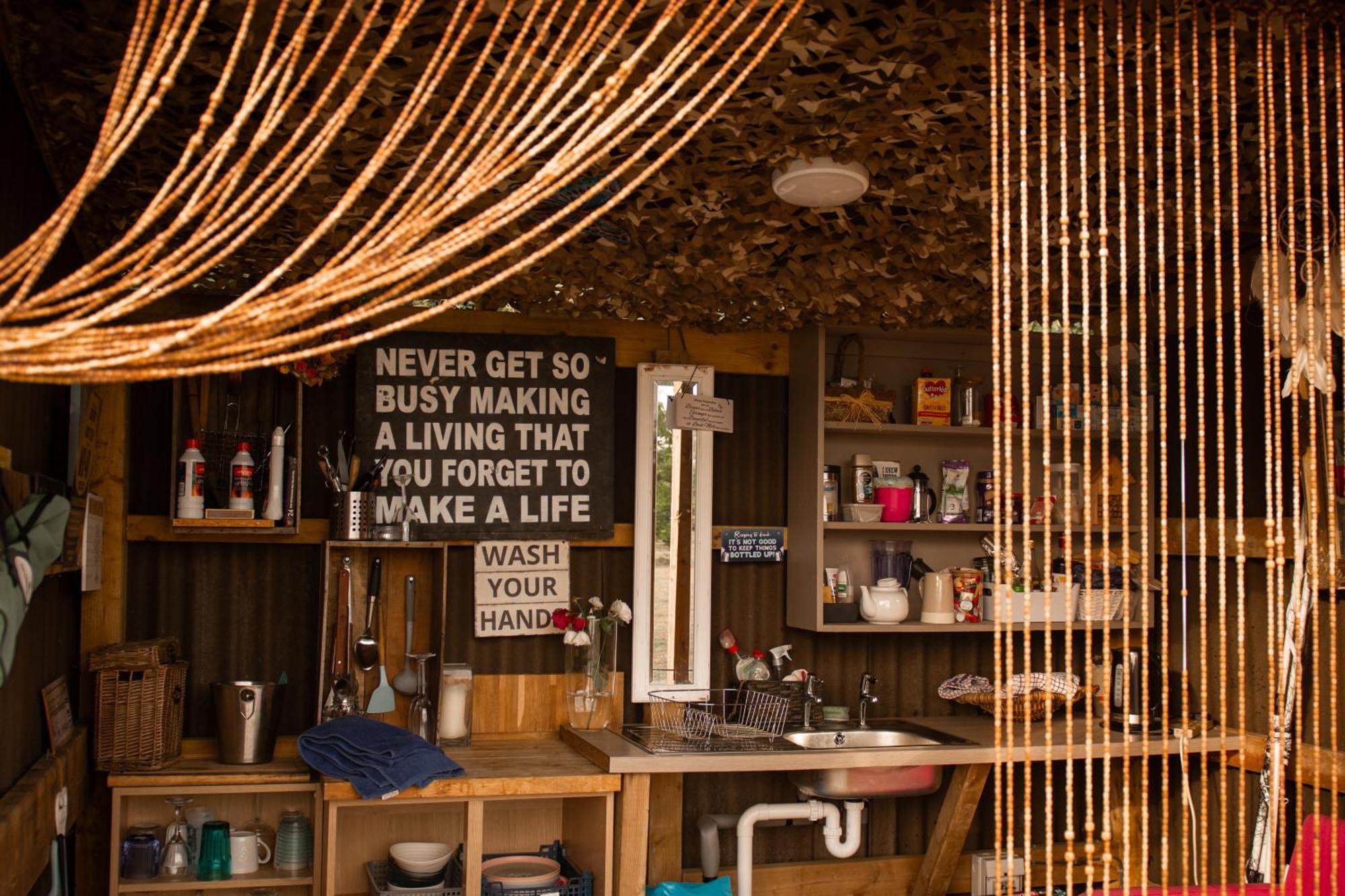 The Follies Glamping Hotel Maidstone Exterior photo